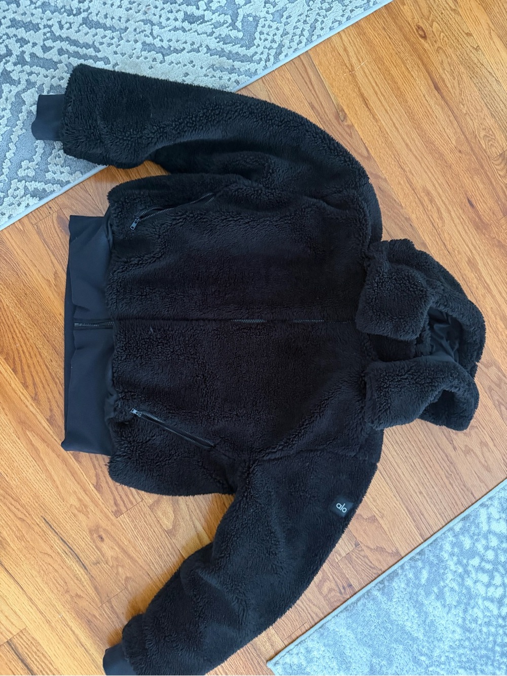 ALO Yoga Foxy Sherpa Hooded Jacket